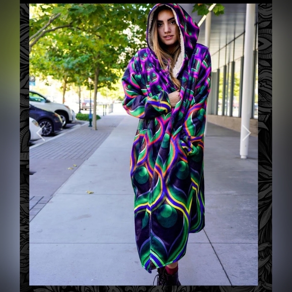 Electro Threads Dream Cloak (w backpack) Size, Small, "Flow" - Picture 9 of 11